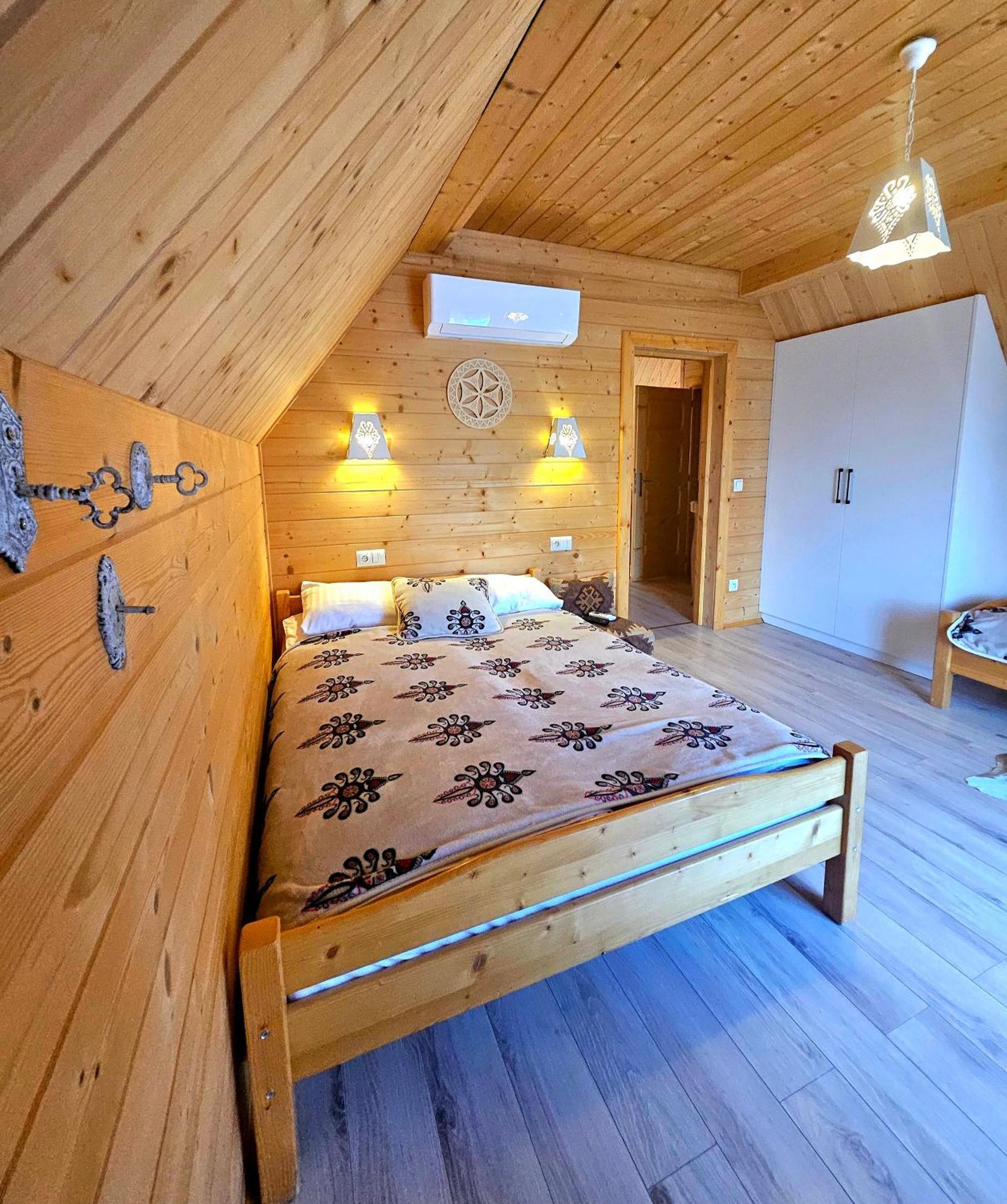 Goralska Chatka 2 Highland Cottage - Split Ac, Jacuzzi, Sauna, Private Parking, Mountains View, Garden, Закопане Екстер'єр фото