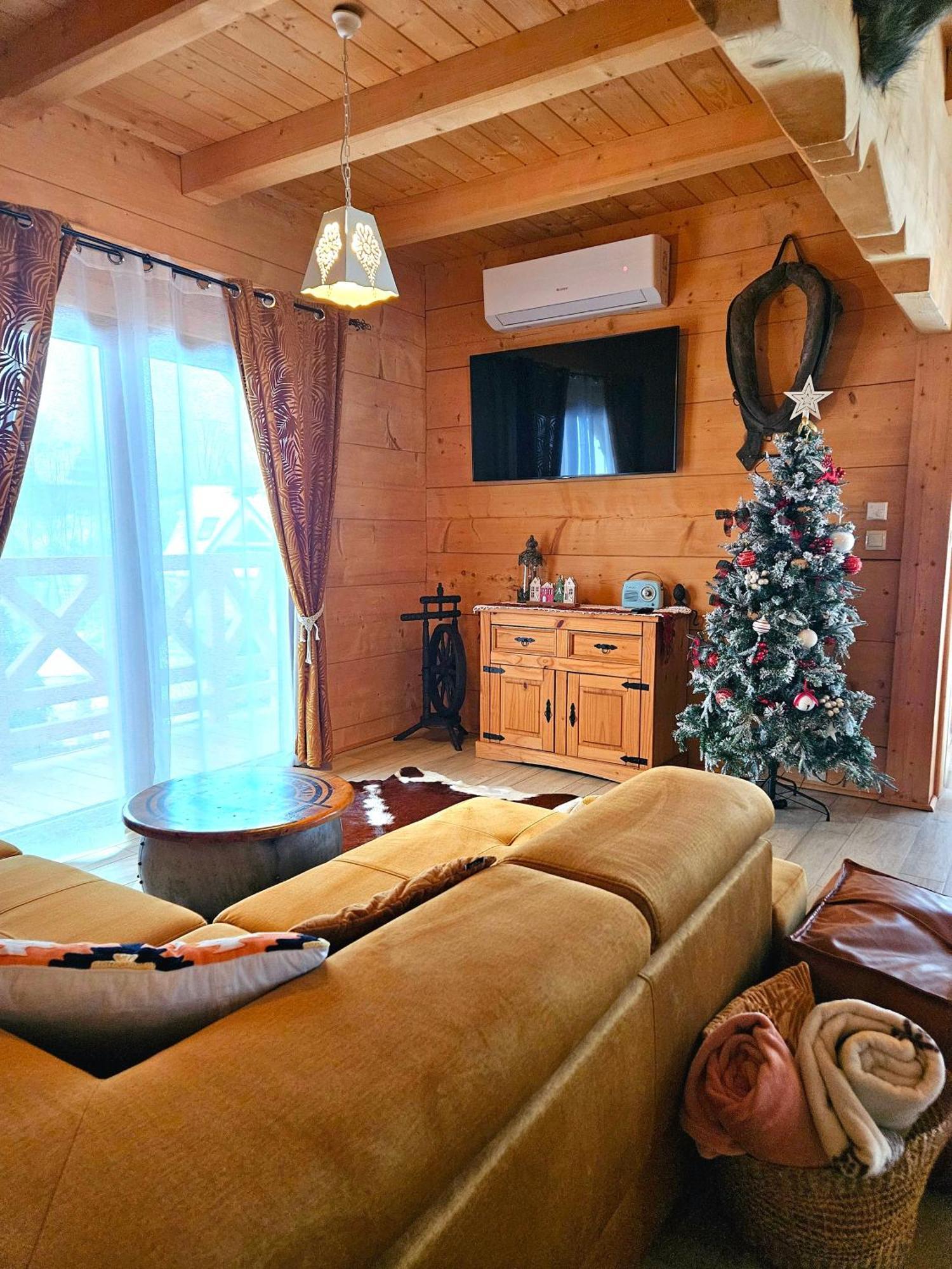 Goralska Chatka 2 Highland Cottage - Split Ac, Jacuzzi, Sauna, Private Parking, Mountains View, Garden, Закопане Екстер'єр фото